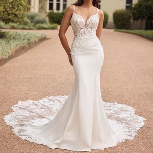 Luxe Wedding Dress With Jaw-Dropping Laser-Cut Train  RIO | STYLE ST620 Size 14